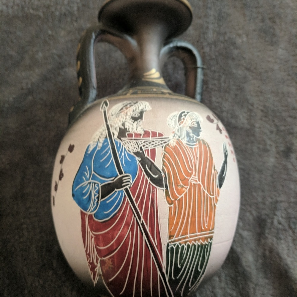 Grecian vase- vintage